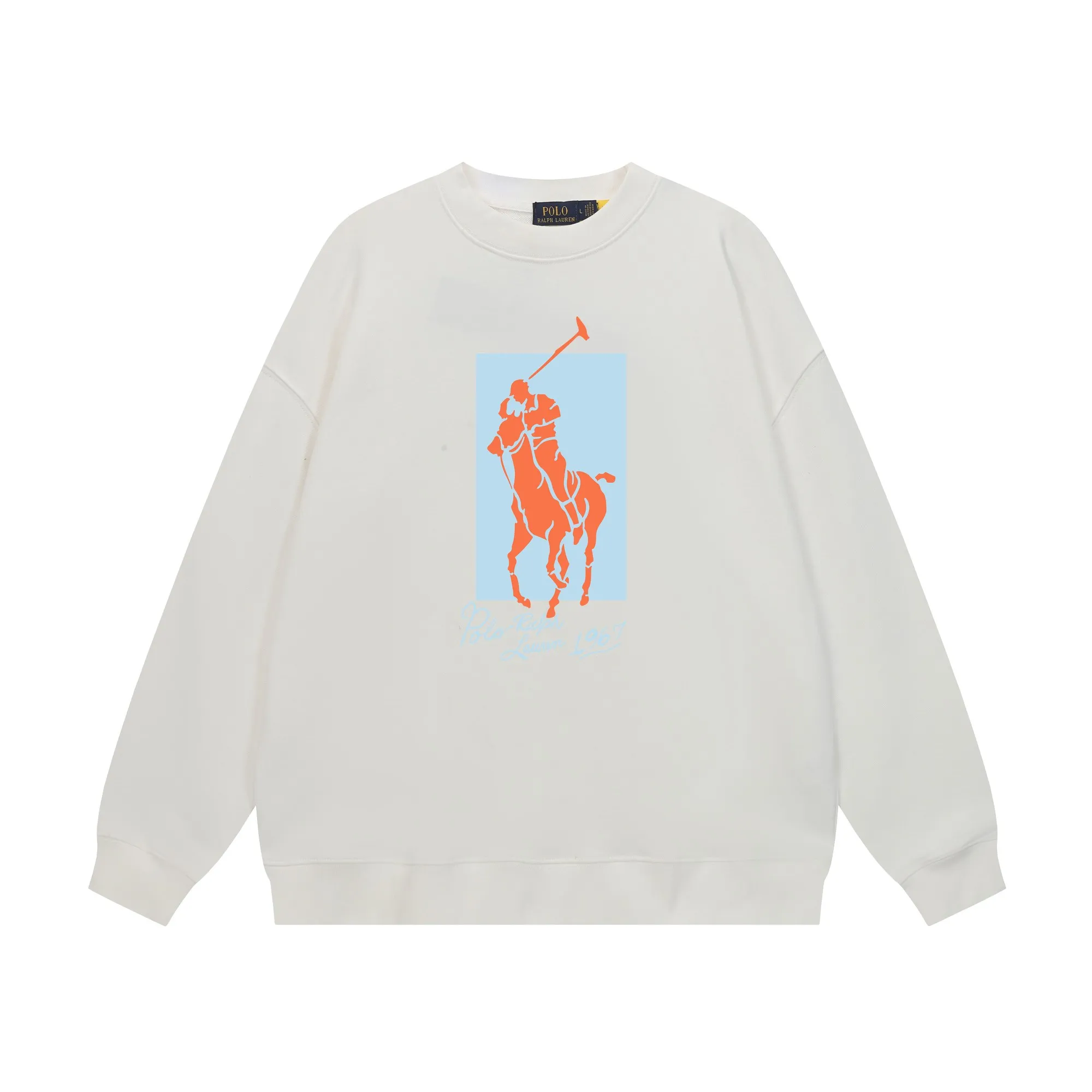 P200 Long-term stock] RalphLauren/Ralph Lauren 2025 autumn and winter new bear letter print 420g heavy large terry sweatshirt Ralph Lauren's age-reducing item, the coat fabric is made of 85% cotton ➕15% polyester, which not only retains the softness, comfort and breathability of cotton, but also adds the wear resistance and wrinkle resistance of polyester fiber, making the clothes more durable and easy to care for. Even in slightly cooler weather, you won't feel stuffy when wearing it. This kind of fabric has a natural crisp feel and is not easy to pill or deform. The bear on the chest is printed with English letters. It is full of color, full of three-dimensionality, and lifelike, adding a bit of liveliness and interest to the whole sweatshirt. There is no pressure to dress, regardless of age or gender. Complete accessories! Color: black, white, navy blue, light floral gray Size: M-L-XL-XXL